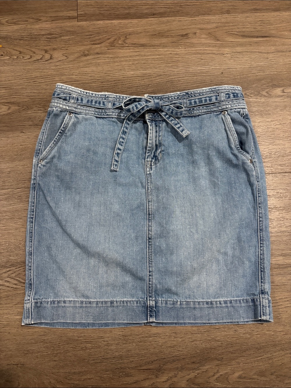Vintage Y2K Gap 100% Cotton Light Blue Denim Tie-Waist Mini Skirt